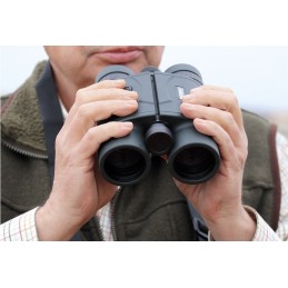 Binocolo Konus con telemetro 10X42 verde